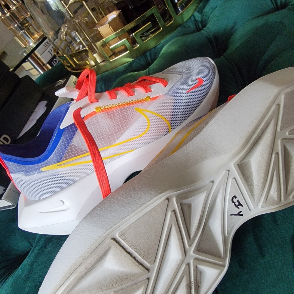 Women Nike Vista Lite Shoes. Size US 7 - Picture 5 of 6